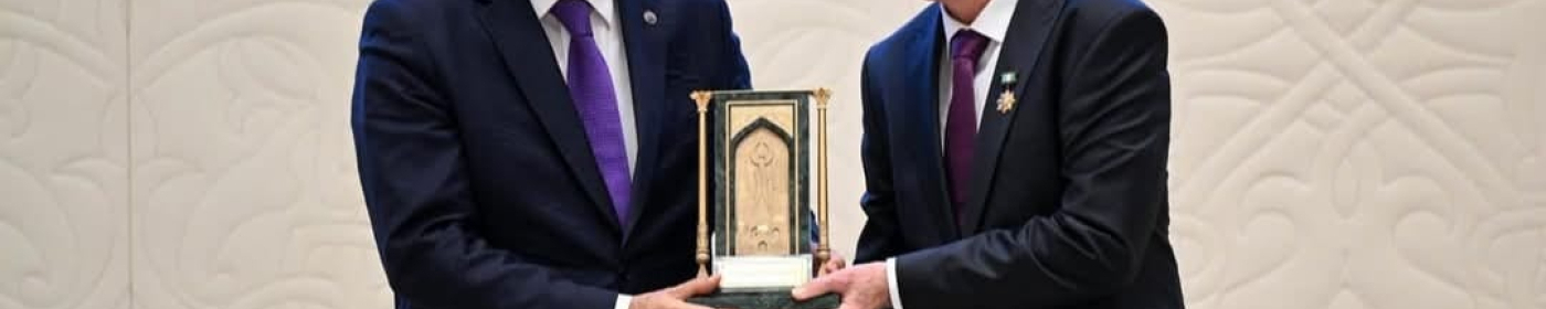 “KELAJAK MEROSİ” ÖDÜLLERİ İLK KEZ SAHİPLERİNİ BULDU: SULTAN RAEV’E ‘EDEBİYAT’ ÖDÜLÜ